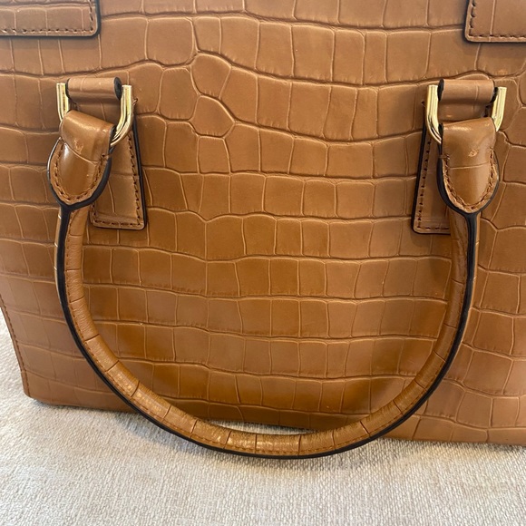 Michael Kors leather purse. Aligator. Color Brown with Gold accessories. - Picture 3 of 12